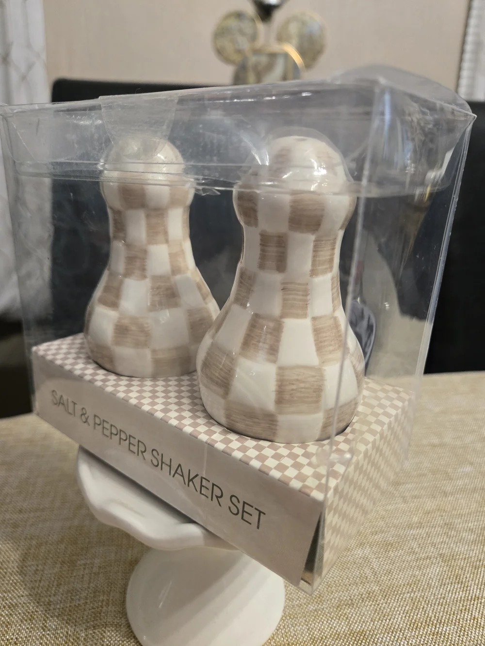 MIRKT Beige Check Ceramic Salt & Pepper Shaker Set